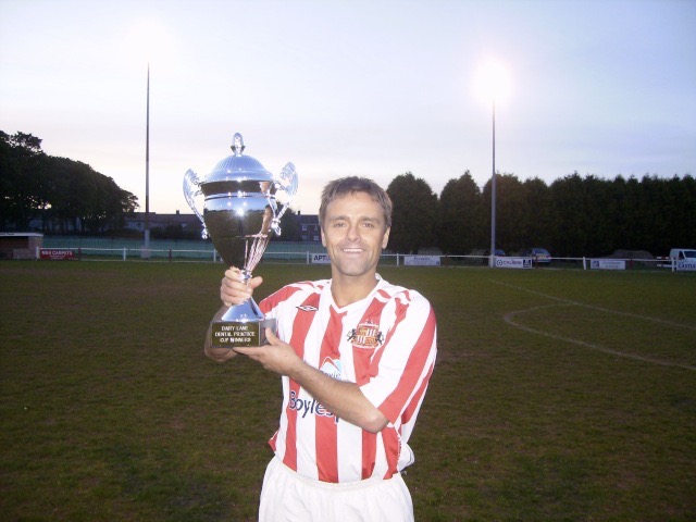 NOEL LITTLE WITH DAIRY LANE PRACTICE CUP